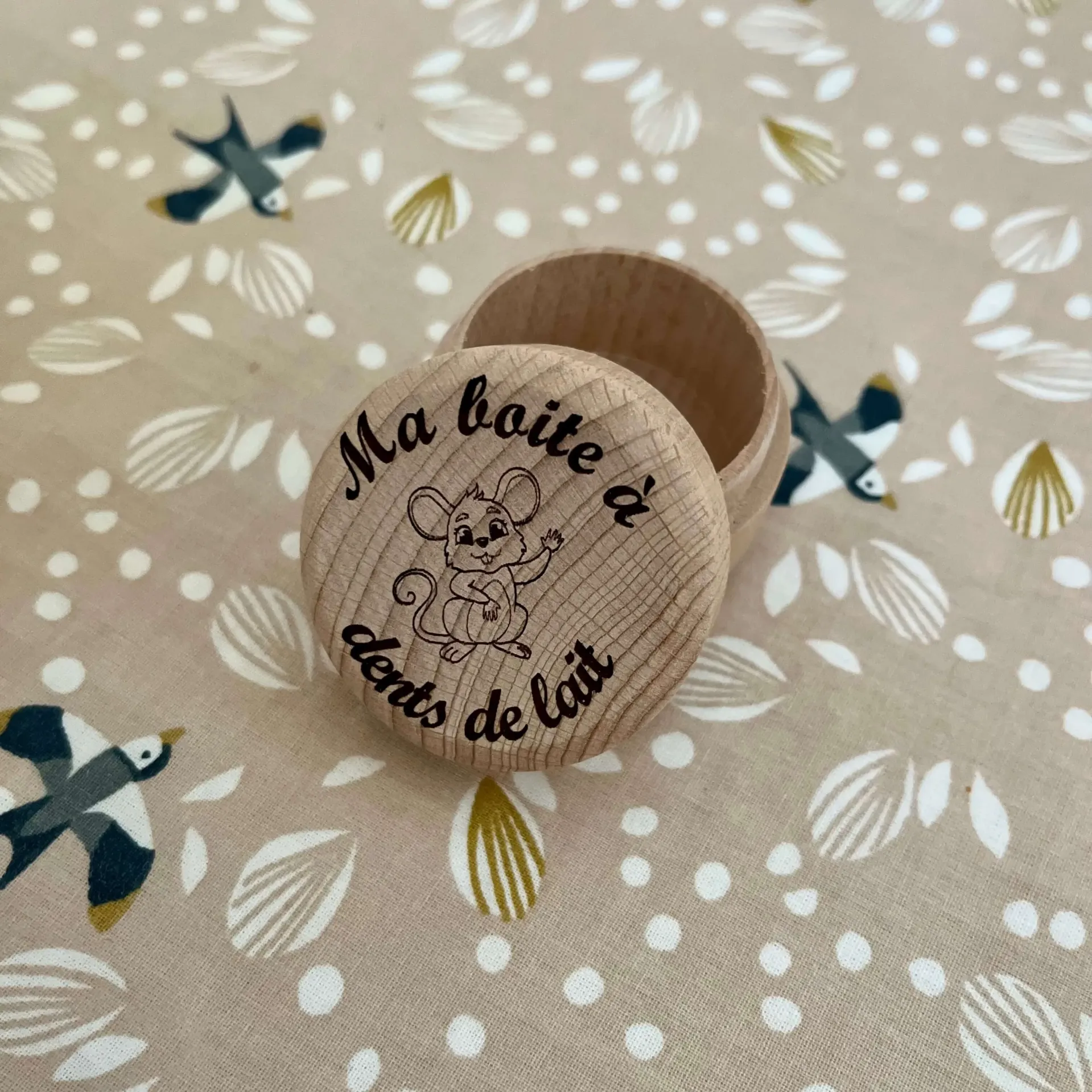 Boîte à dents de lait